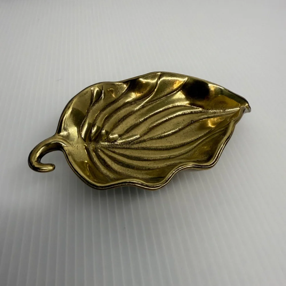 Vintage Solid Brass Leaf Shaped‎ Trinket Tray Ring Dish MCM Nature Leaves Footed